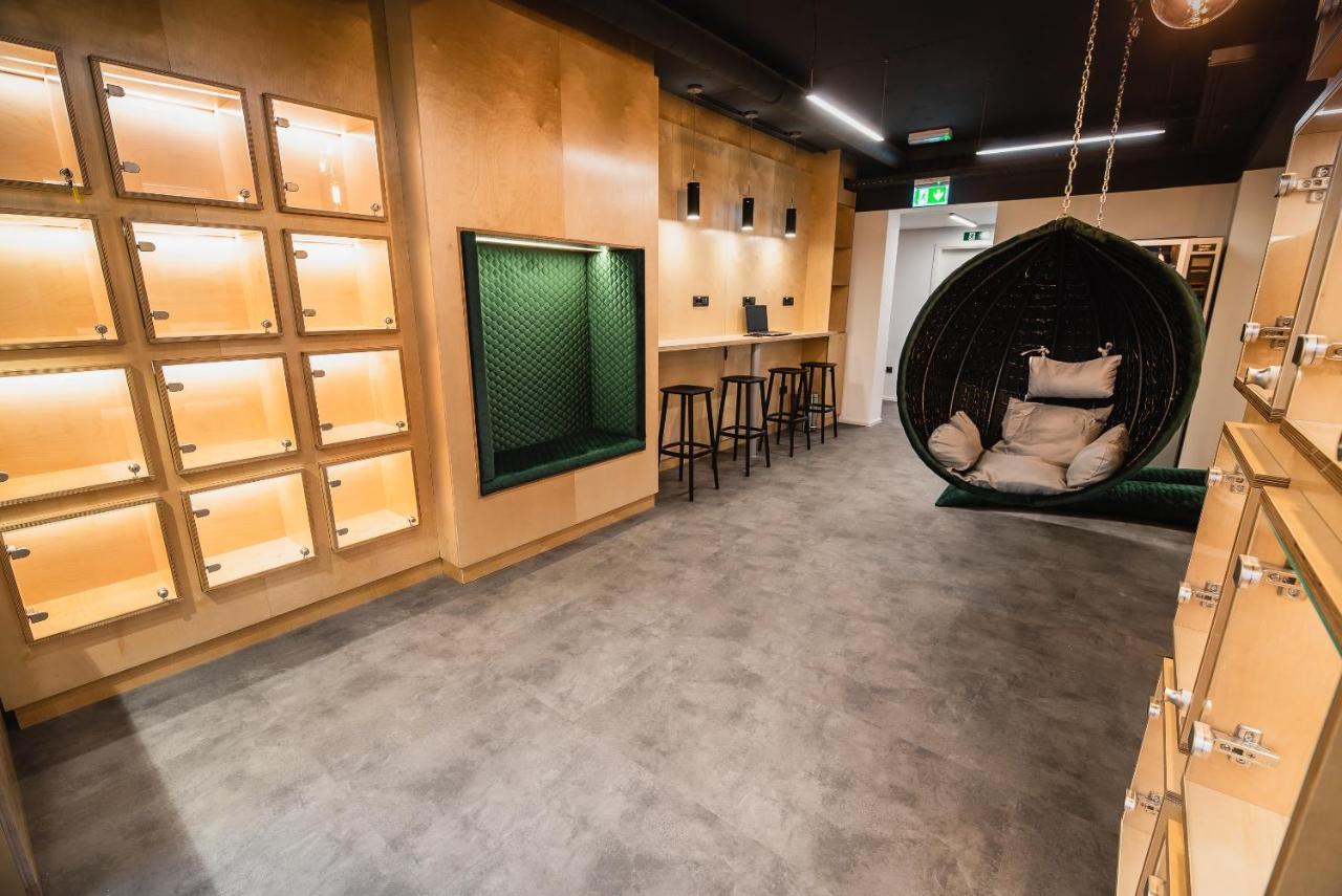 Dragons Dream Hostel Ljubljana Ngoại thất bức ảnh