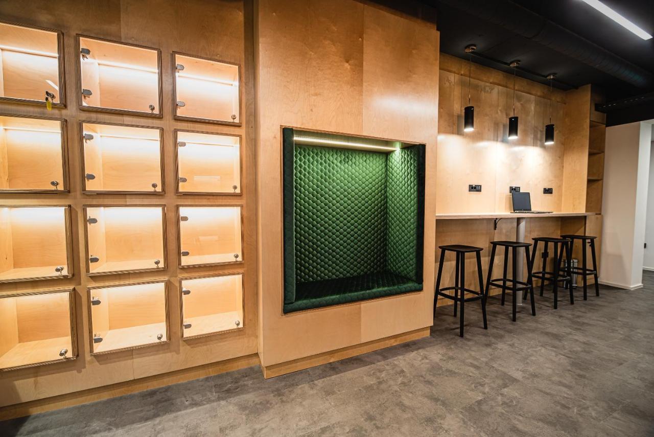 Dragons Dream Hostel Ljubljana Ngoại thất bức ảnh