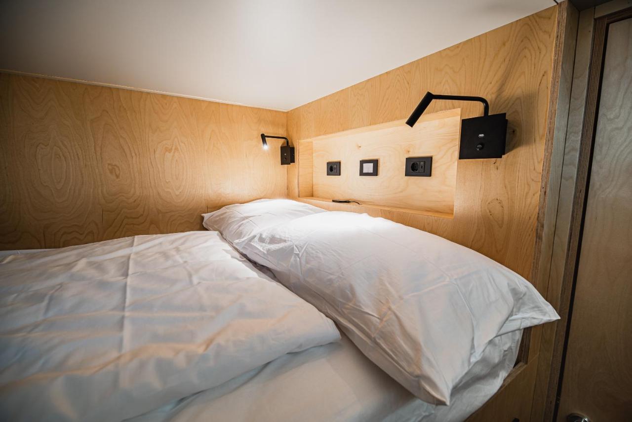 Dragons Dream Hostel Ljubljana Phòng bức ảnh
