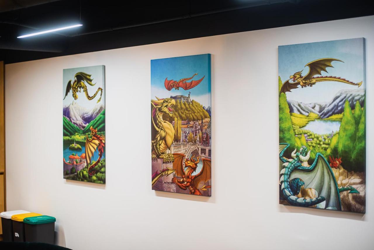Dragons Dream Hostel Ljubljana Ngoại thất bức ảnh