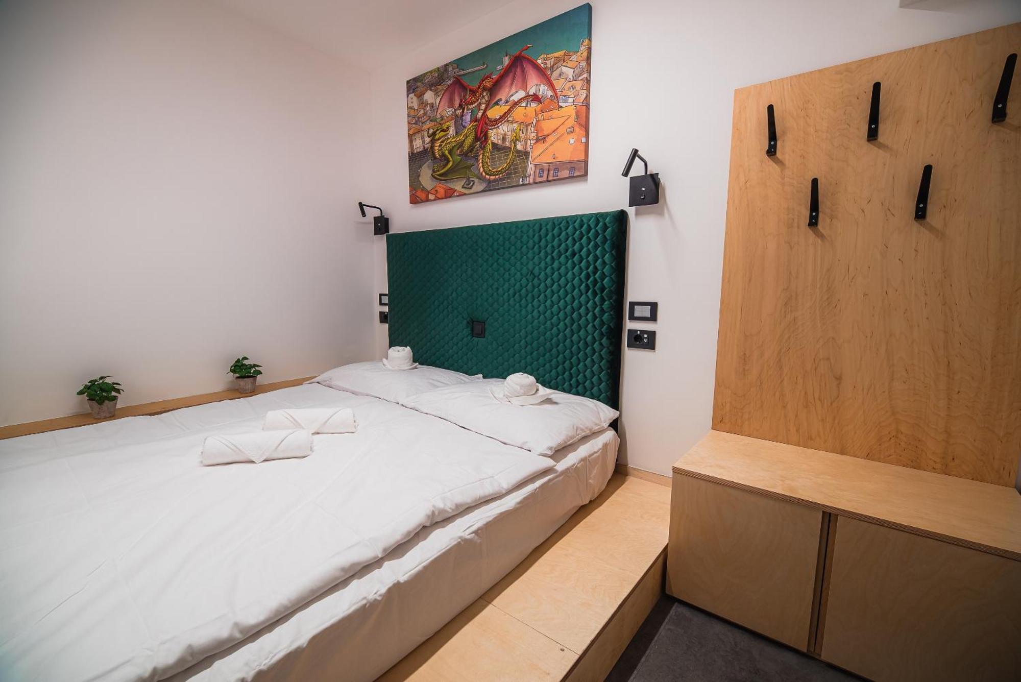 Dragons Dream Hostel Ljubljana Phòng bức ảnh