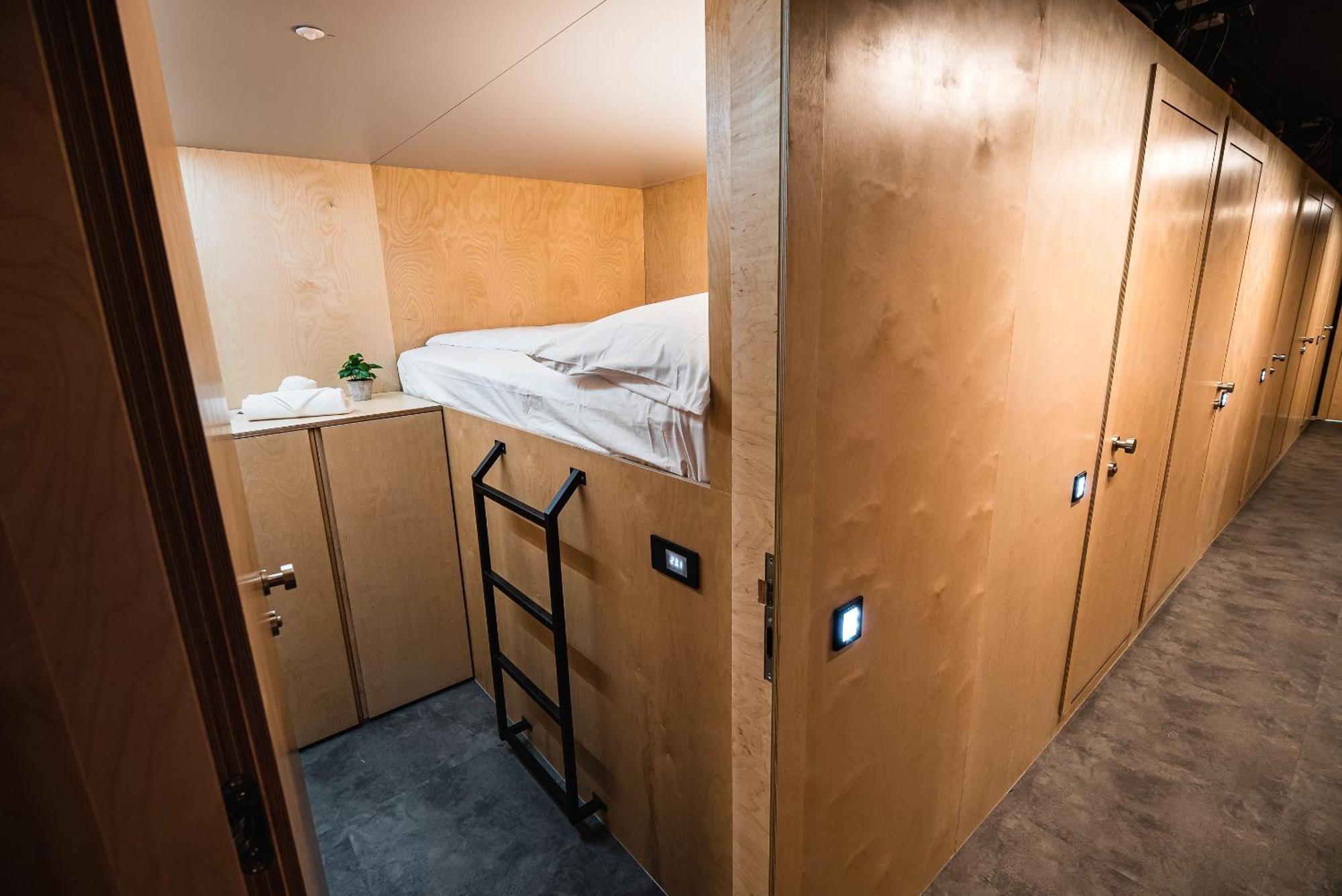 Dragons Dream Hostel Ljubljana Phòng bức ảnh
