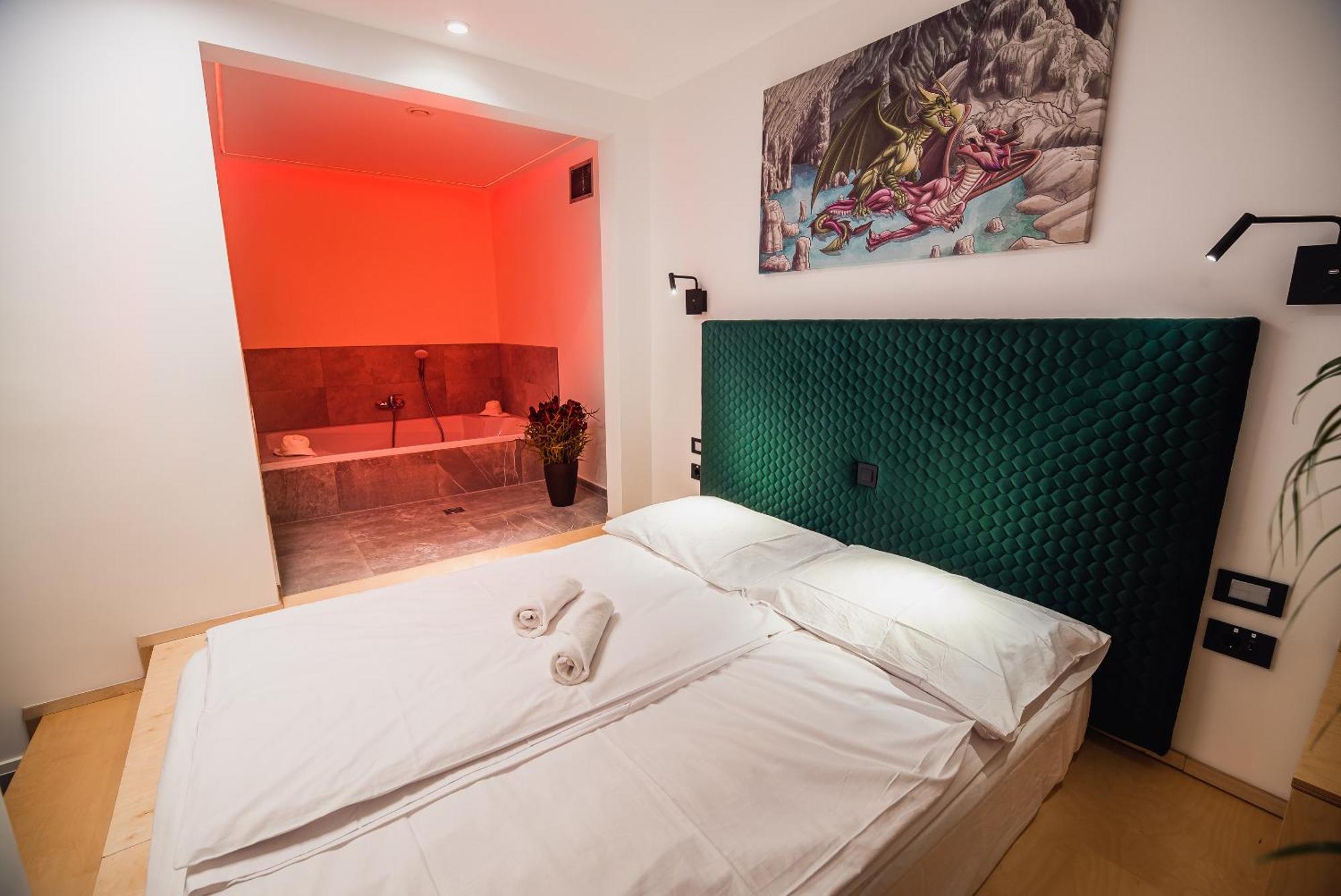 Dragons Dream Hostel Ljubljana Phòng bức ảnh